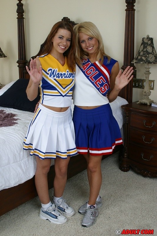 Cute cheerleaders