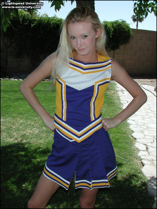 Cheerleader pics