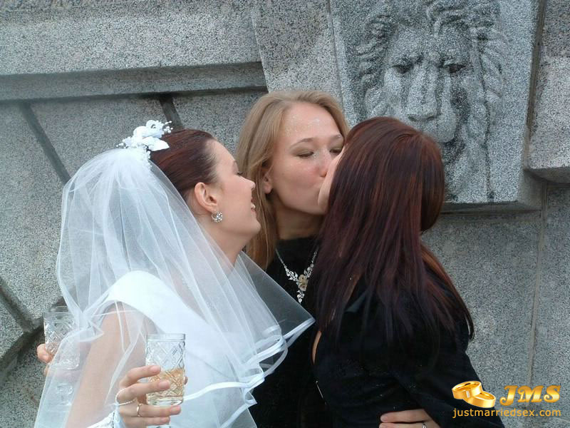 Sex wedding dress