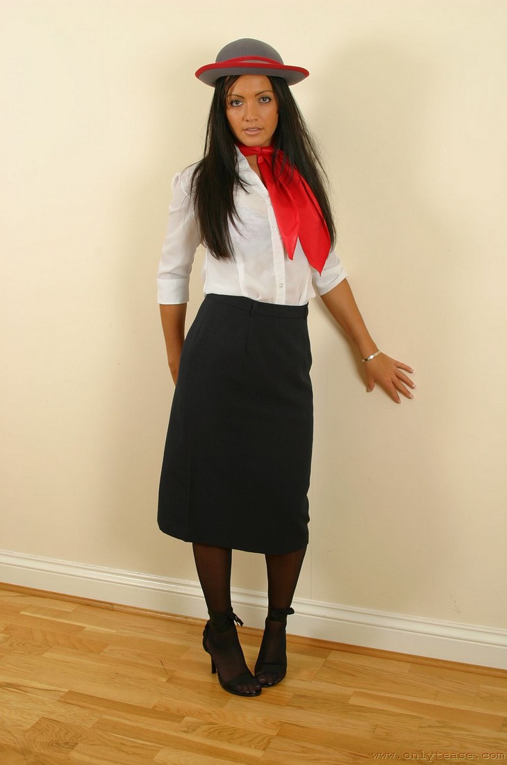 Bi air hostess in sexy nylons and stilettos